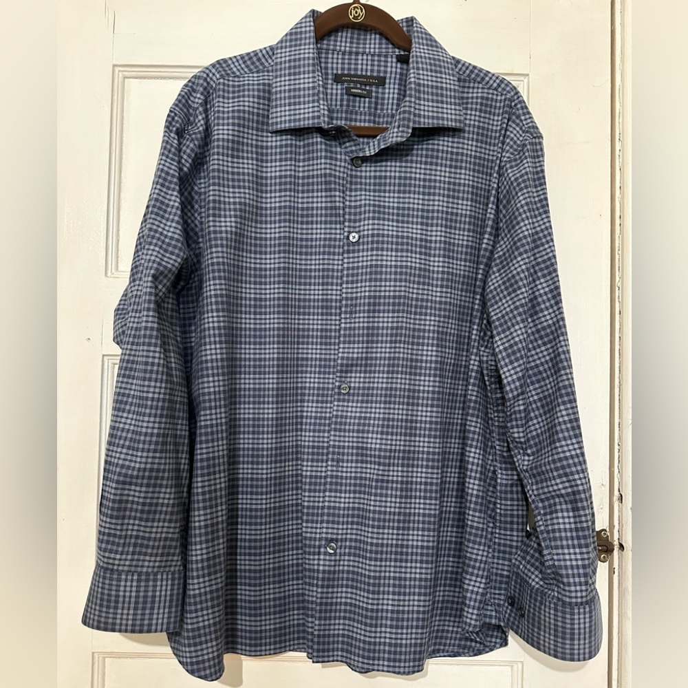 John Varvatos button-down shirt. Size XL. Vguc